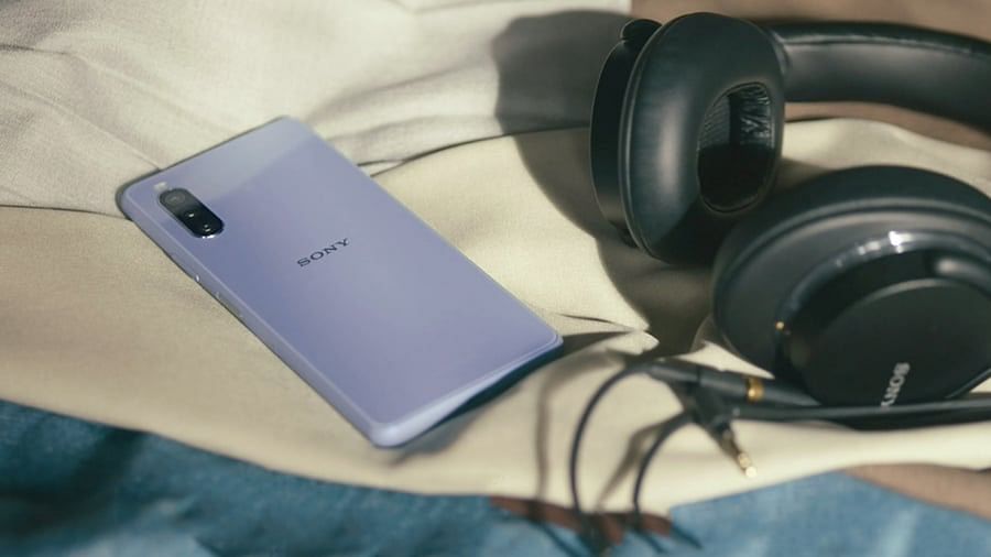 Sony Xperia 10 III Lite with half the storage, eSIM support